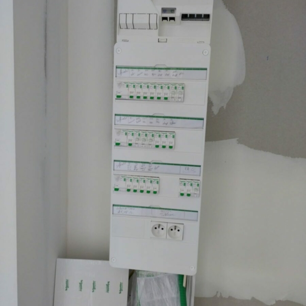 Tofelec Electricien A Lesneven Img 4